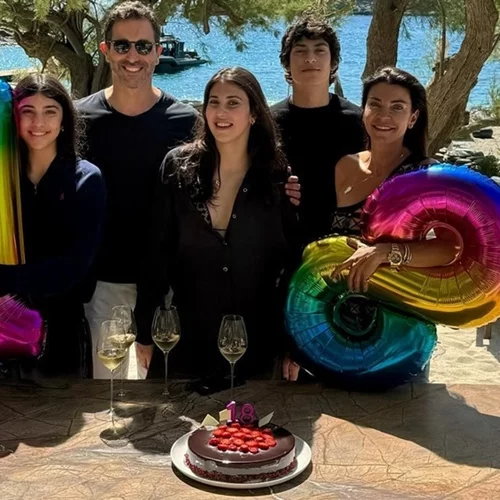 Η Ντεμίλια Καμπουρίδη έγινε 18 ετών | Οι ευχές από τη Μαρίνα Βερνίκου