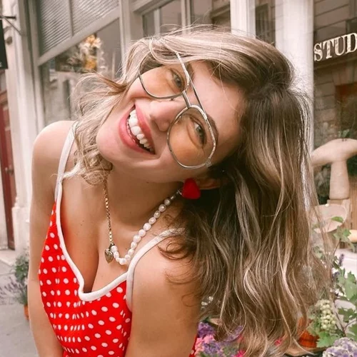 Το beachwear look της Κλέλιας Ανδριολάτου που θέλουμε να αντιγράψουμε στις διακοπές μας