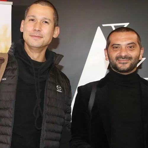 Ο Σωτήρης Κοντιζάς τρώει μαζί με τον γιο του Λεωνίδα Κουτσόπουλου