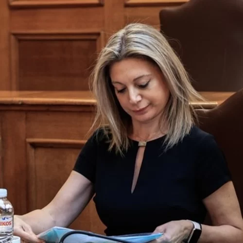 Τέμπη | Το σκίτσο που εξόργισε τη Μαρία Καρυστιανού - "Υβρις και κατάπτωση αξιών, ελπίζω να είναι αυτός ο πάτος"