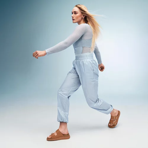 Τα σανδάλια της Fit Flop που δεν θα σταματήσεις να φοράς και τον Σεπτέμβριο