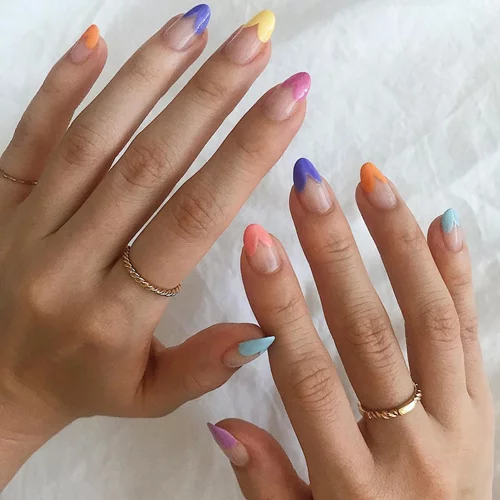 Heart-tipped manicure | Μια ενδιαφέρουσα εναλλακτική του γαλλικού μανικιούρ