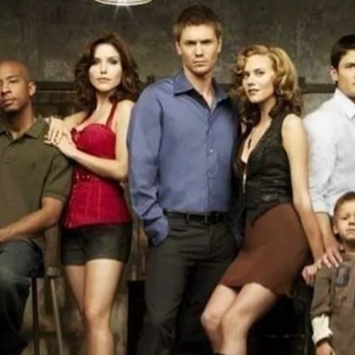 "Είχε φωτογραφίες των ηθοποιών της σειράς με τα εσώρουχά τους"