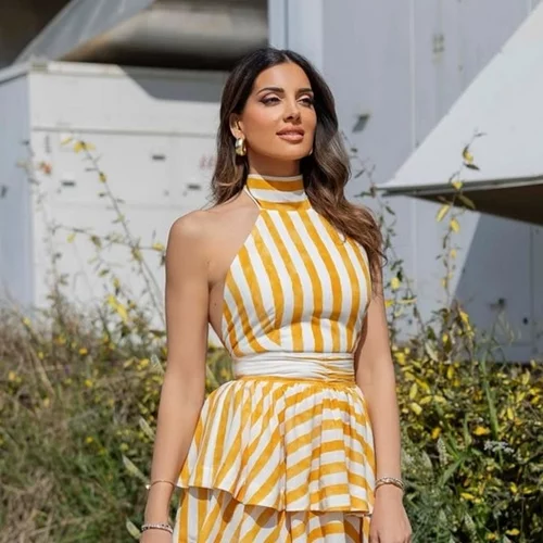 Αγνώριστη η Σταματίνα Τσιμτσιλή με αφέλειες και μακριά μαλλιά