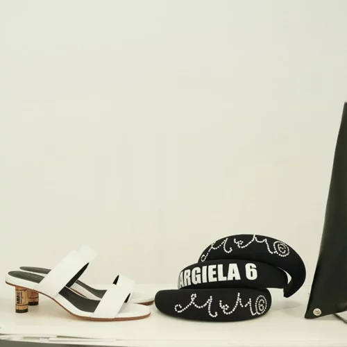 Στο Studio Avra θα βρεις τα fashion forward κομμάτια με έκπτωση