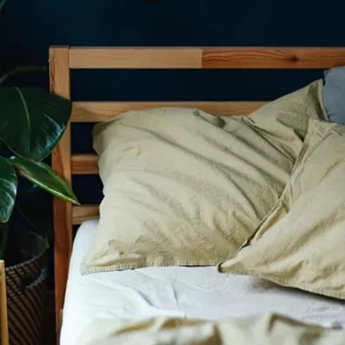 Κάθε πότε πρέπει να πλένεις τα σεντόνια σου (και τι θα συμβεί εάν δε το κάνεις);