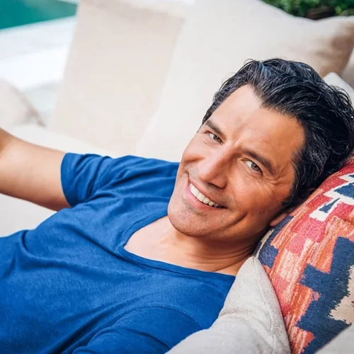 Σάκης Ρουβάς | Έφτιαξε το πιο δροσιστικό σπιτικό ρόφημα