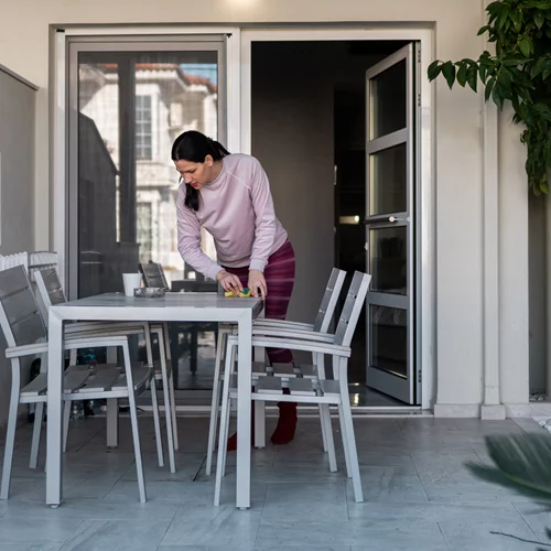 Ακίνητα | Τι σπίτι αγοράζεις με έως 50.000€ μετρητά και 500€ τον μήνα - 50 παραδείγματα