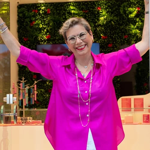 4 σοβαροί λόγοι που το TikTok account της Anna Maria Mazaraki προκαλεί… εθισμό!