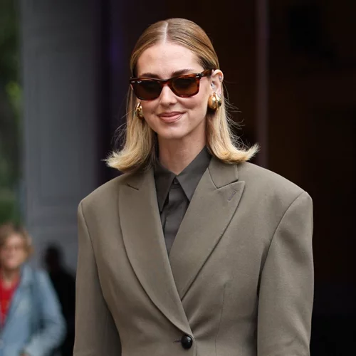 Οι σύγχρονοι τρόποι για να φορέσεις το κόκκινο χρώμα σύμφωνα με την Chiara Ferragni