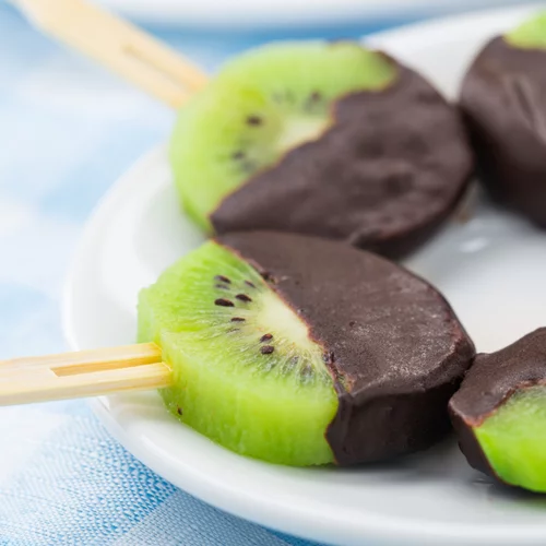 Σνακ για ενέργεια | Ακτινίδιο με σοκολάτα και καρύδα