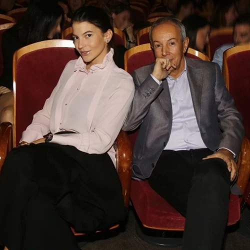 Δήμητρα Κούστα | Η εμφάνιση με leather φόρεμα στη γιορτή της Άννας Βίσση