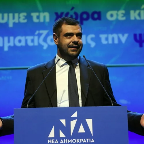 Παύλος Μαρινάκης | Το αυτοάνοσο λίγο μετά την εκλογή, ο γάμος του εν μέσω κορονοϊού & η τηλεοπτική σειρά που τον συγκίνησε