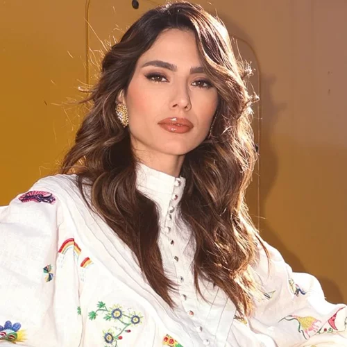 Η Ηλιάνα Παπαγεωργίου με το μοναδικό πανωφόρι που χρειάζεσαι το φθινόπωρο