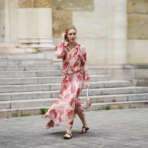 Η επιστροφή των gladiator sandals στη μόδα για το Καλοκαίρι 2025