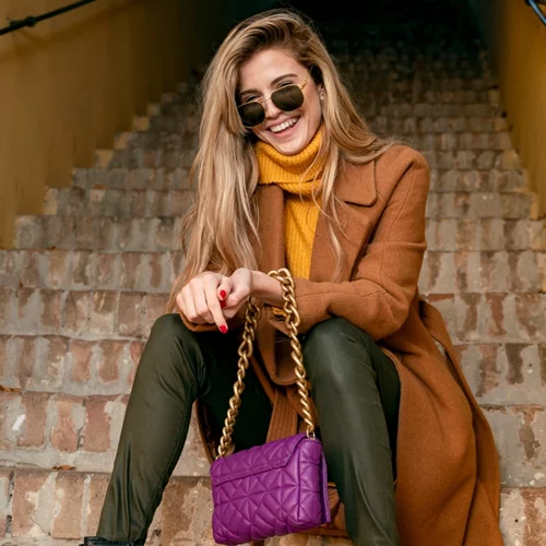 #KeyPiecesWeLove | Το διαχρονικό παλτό που θα σε κρατήσει ζεστή όσο κρύο κι αν έχει