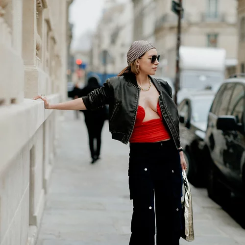 Το everyday cross body τσαντάκι από τη Mango που θα φοράς κάθε μέρα στις καλοκαιρινές σου εμφανίσεις