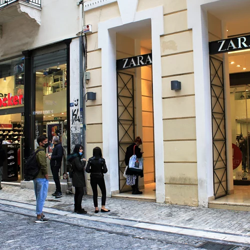 Χαλάρωση lockdown | Γιατί αναβλήθηκε η συνεδρίαση των ειδικών - Το σχέδιο για κομμωτήρια, λιανεμπόριο, κωδικό "6" και Σαββατοκύριακα