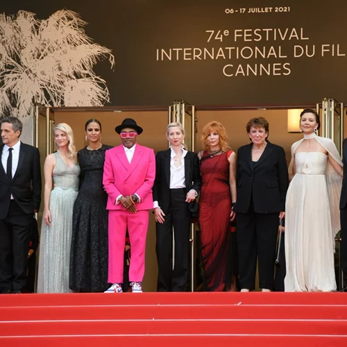 74ο Φεστιβάλ Καννών | Το glamour επέστρεψε στο red carpet