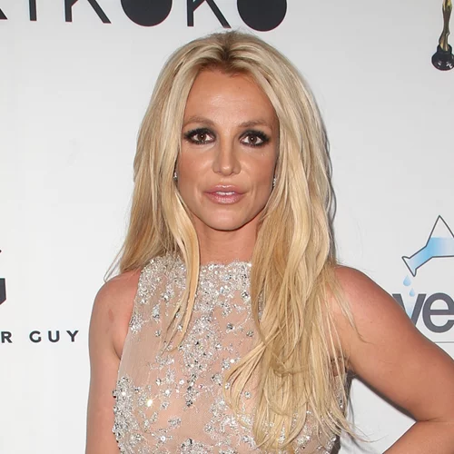 Britney Spears | Πώς σχολίασε την αναβίωση του θρυλικού look της από την Blake Lively