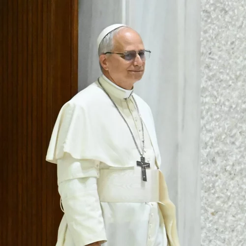 Η τελετή ενθρόνισης του πάπα Λέοντα του ΙΔ’ στο Βατικανό - Παρουσία ξένων ηγετών και 250.000 χιλιάδων πιστών