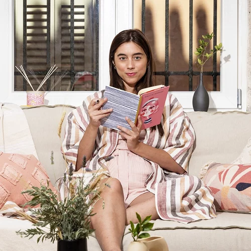 Πώς θα φέρεις το καλοκαίρι στη διακόσμηση του σπιτιού σου με εύκολους τρόπους