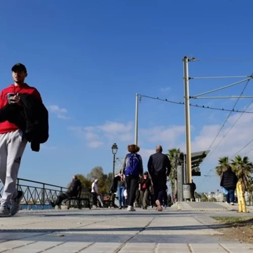 Μαρουσάκης | "Άνοιξη" με 24άρια μέχρι τα Χριστούγεννα - Μετά την Πρωτοχρονιά αναμένεται ψυχρή εισβολή