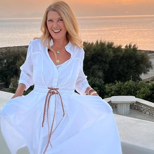 Η Σοφία Αλιμπέρτη για την Πάρο: "Νησάκι μου κανείς δεν νοιάζεται για σένα"