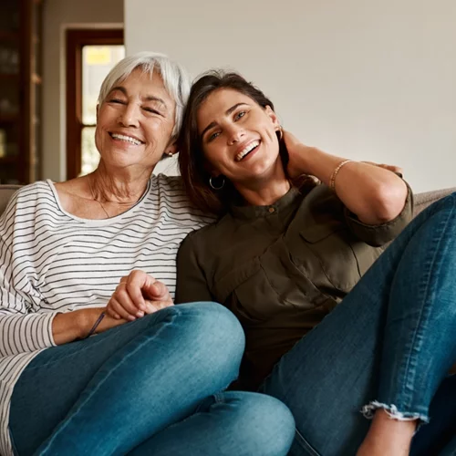 Γιορτή της μητέρας | Τα πιο κομψά δώρα μόδας για να προσφέρεις στη μαμά σου