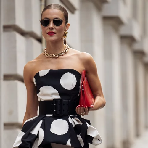 "Δεν ξέρω τι να φορέσω" | 10 καλοκαιρινά looks για να αντιγράψεις την εβδομάδα που ξεκινά