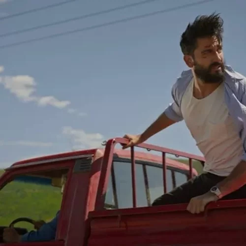 Ο Διονύσης Ατζαράκης έχει μερικές "Κακές Ιδέες" και μιλά στο ‘α’ γι' αυτές