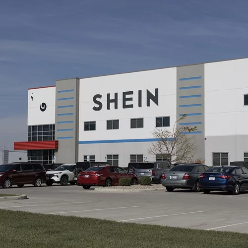 "Αν υπάρχουν 31 μέρες στον μήνα, θα δουλεύω 31 μέρες"| H Shein και η αλήθεια πίσω από τα φορέματα των 10 ευρώ