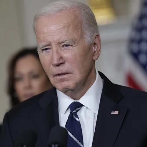 Ο Μπάιντεν καλεί σε "παύση" στον πόλεμο Ισραήλ - Χαμάς "για να μπορέσουν να φύγουν οι όμηροι από τη Γάζα"