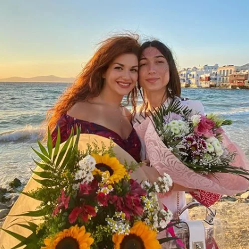 Κατερίνα Κακοσαίου | Η κόρη του Γιάννη Πλούταρχου πήρε το πτυχίο της (pics)