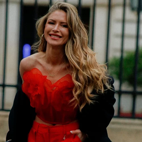 Εάν θέλεις να κάνεις μία πρώτη αγορά για τις γιορτές, αυτές οι H&M γόβες είναι τέλειες