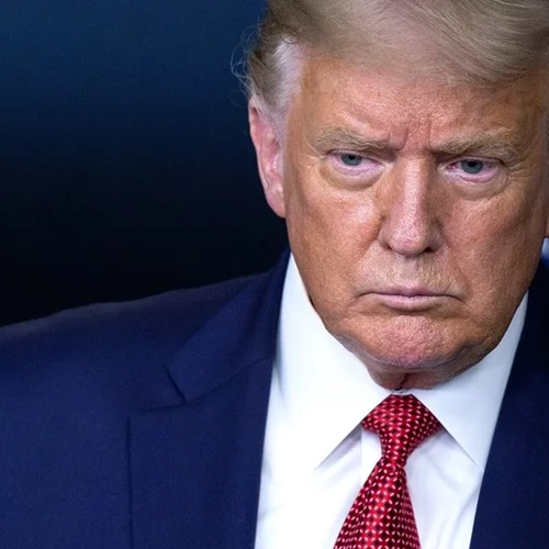 Νέο βιβλίο – φωτιά για τον Trump από την πρώην εκπρόσωπο Τύπου Stephanie Grisham