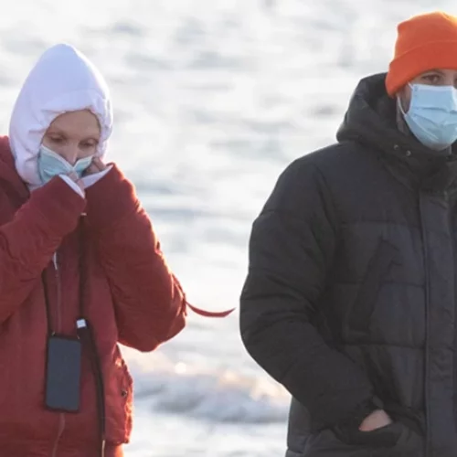 Πάρις Κασιδόκωστας - Τάμτα | Σχεδόν αγνώριστοι σε βόλτα στο Καβούρι με τις φόρμες τους (pics)