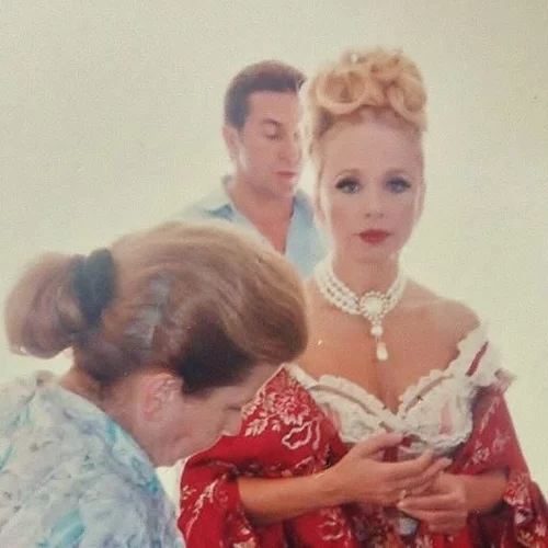 Η Αλίκη Βουγιουκλάκη μπροστά από τα χριστουγεννιάτικα γλυκά | "Θα παχύνω κι άλλο και δεν μπορώ"