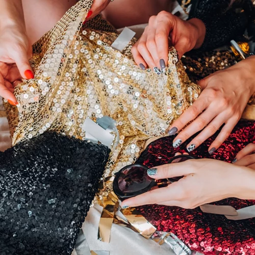 Η παγιέτα στα καλύτερα της | Πώς την φορούν οι Ελληνίδες παρουσιάστριες