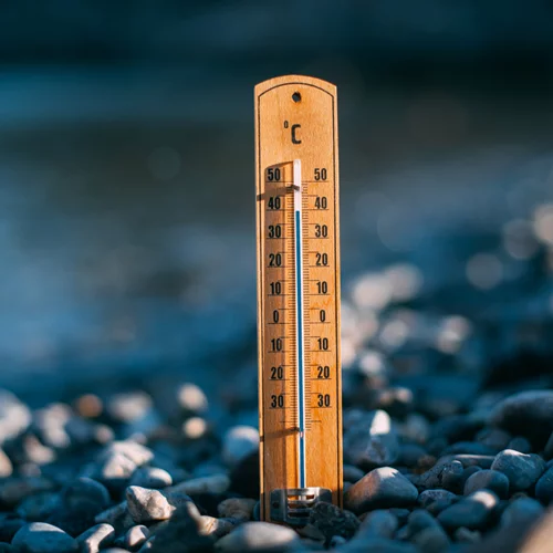 Καιρός | Υψηλές θερμοκρασίες και αφρικανική σκόνη σήμερα - Εως 37 βαθμούς ο υδράργυρος