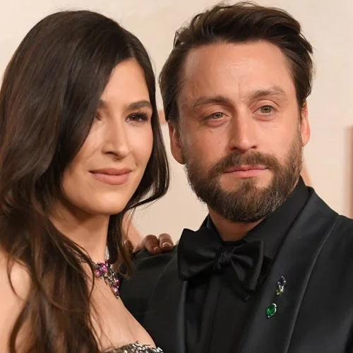 Ο Kieran Culkin είπε ότι η γυναίκα του του χρωστάει 4 παιδιά τώρα που κέρδισε Όσκαρ