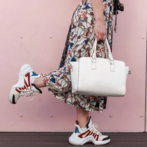 Άνεση πάνω από όλα | 6 + 1 αθλητικά παπούτσια που πάνε με όλα σου τα σύνολα