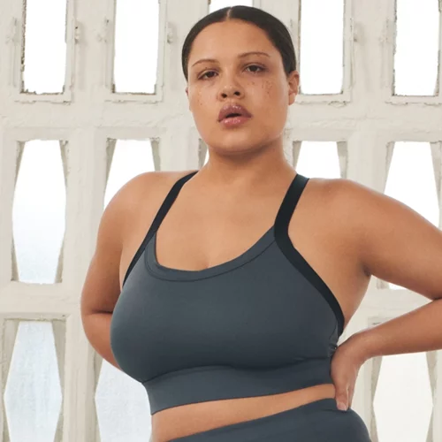 Plus Size Fashion | 4 αθλητικά σετ για εσένα που σκέφτεσαι να ξεκινήσεις γυμναστική