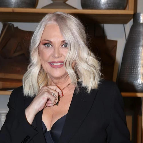 Ρούλα Κορομηλά | Με κολάν και αρβυλάκια σε χειμερινό προορισμό