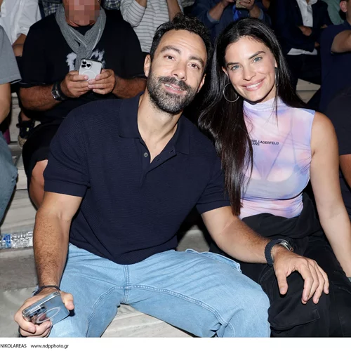 Στην κουζίνα η Χριστίνα Μπόμπα | Το ρομαντικό δείπνο που ετοίμασε για τον Σάκη Τανιμανίδη