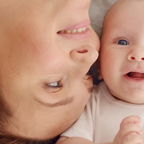 Είμαι νέα μαμά και (ναι!) κοιμάμαι ανέμελα και ξεκούραστα