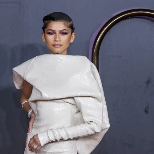 Στη γκαρνταρόμπα των διασήμων | Ποια κομμάτια θα δανειστούμε από τη Zendaya