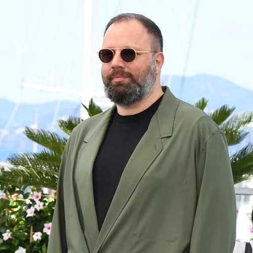 "Παρά την επιτυχία, είναι δυστυχισμένος" | Η Emma Stone μιλά για την ψυχολογία του Γιώργου Λάνθιμου