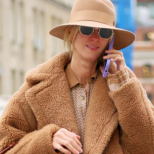 Τα XL teddy coats και πώς θα τα φορέσεις με στιλ τον χειμώνα