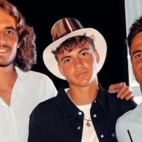 Πέτρος, Παύλος, Ελισάβετ | Αυτά είναι τα αδέρφια του Στέφανου Τσιτσιπά και ασχολούνται επίσης με το τένις